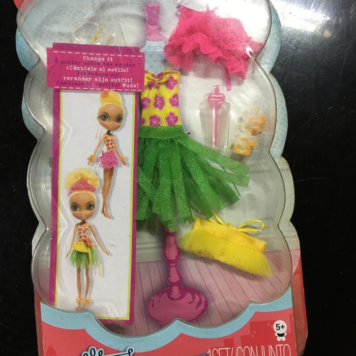 Gambar Mainan baju boneka La dee da assesories boneka - Kuning dari GP TOYS undefined Tokopedia