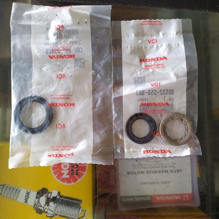 Gambar Seal Pinion Rack Steer Honda CRV RE Gen 3 Accord CM5 CP2 Original dari Honda Jaya Makmur undefined Tokopedia