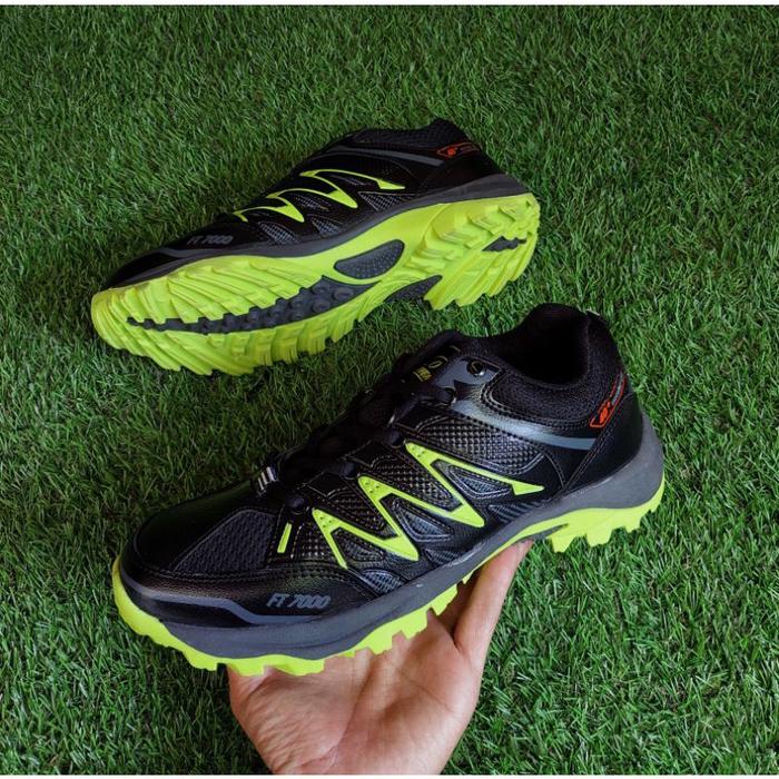 Gambar sepatu gunung pria outdoor hiking casual kulit sintetis model terbaru - hitam/hijau, 39 dari AZ_Collect undefined Tokopedia