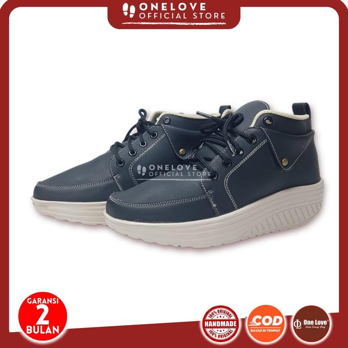 Gambar Sepatu Boots wanita wedges One Love Original Terbaru Warna Hitam Putih - Hitam, 39 dari Onelove Official Store undefined Tokopedia