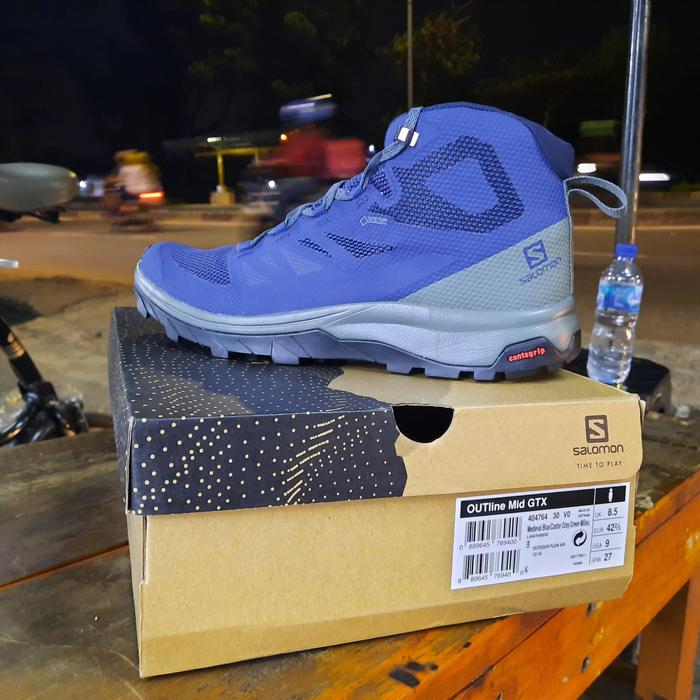 Gambar SEPATU GUNUNG TREKKING HIKING SALOMON OUTLINE MID GTX BLUE dari kallapathar undefined Tokopedia