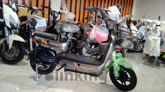 Gambar SEPEDA LISTRIK SUNRACE STYLISH - 20Ah dari Blinking EV undefined Tokopedia