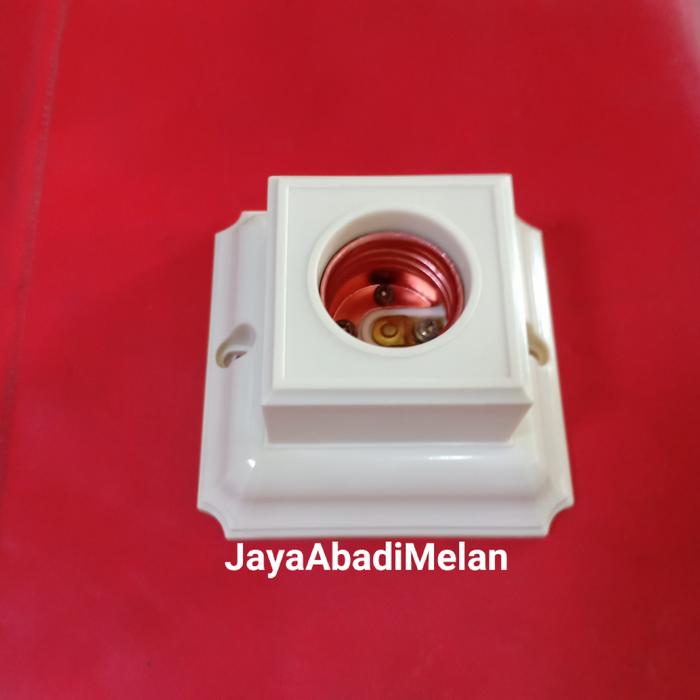 Gambar FITING DUDUKAN LAMPU PERSEGI - Merk BRIGHT G dari JayaAbadiMelan undefined Tokopedia