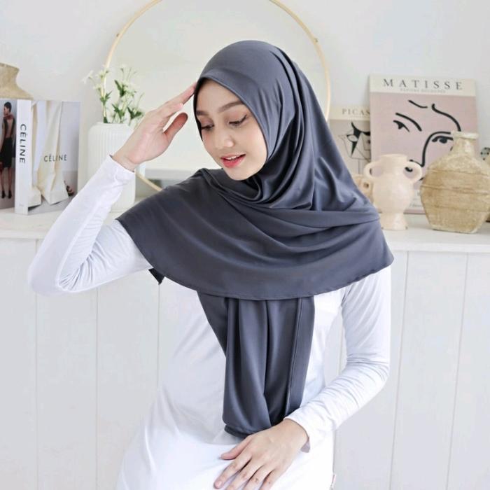 Gambar Pashmina instan kerudung pasmina Turki Jersey Jilbab panjang Premium - Dark grey dari sabila_hijab.id undefined Tokopedia