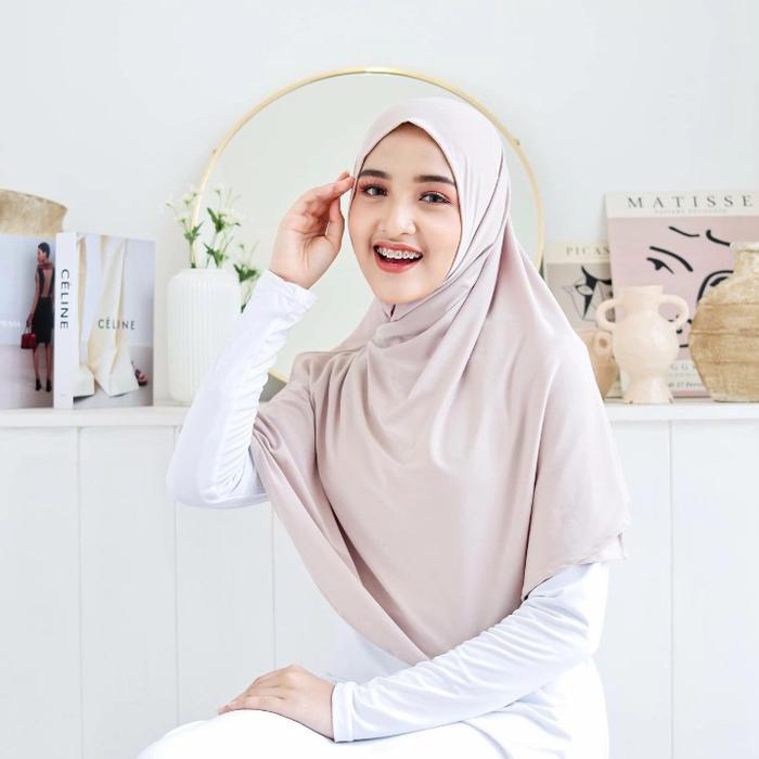 Gambar Pashmina instan kerudung pasmina Turki Jersey Jilbab panjang Premium - Coksu dari sabila_hijab.id undefined Tokopedia