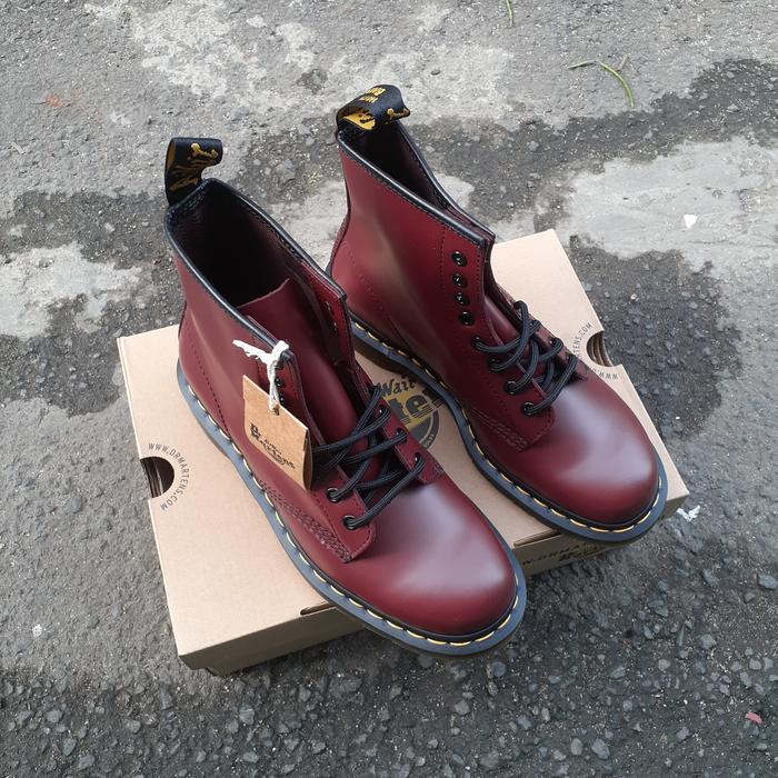 Jual DR MARTENS 1460 CHERRY RED SMOOTH ORIGINAL - cherry red, 42 - Jakarta  Timur - Secondmarketjkt21 | Tokopedia