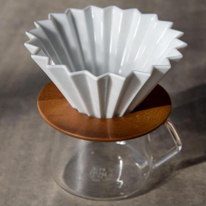 Gambar Dripper Origami V60 Keramik 02 Plus Handle Kayu / Dripper V60 Origami - Putih dari Alat Kopi Bandung undefined Tokopedia