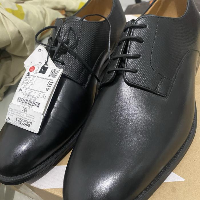 ZARA VIBRAMデッキシューズ ZARA × VIBRAM®︎レザーデッキシューズ 42