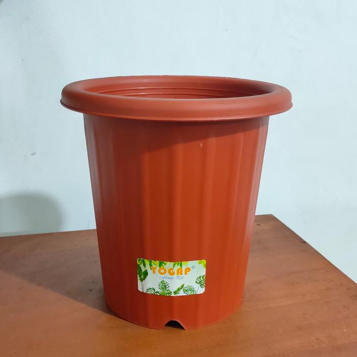 Gambar yogap15/pot tinggi/pot yogap 15 - merah bata dari globalgreen undefined Tokopedia