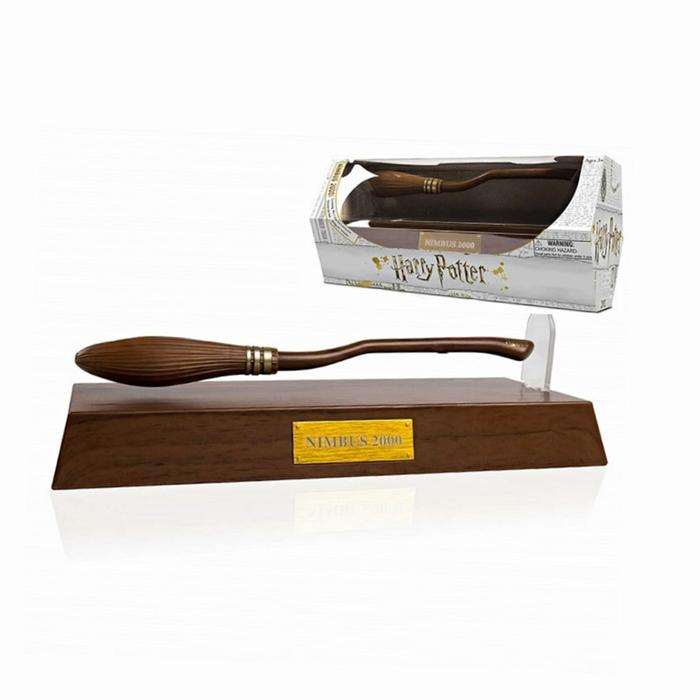 Gambar sapu terbang nimbus 2000 harry potter dari CHILDREN BOOK undefined Tokopedia