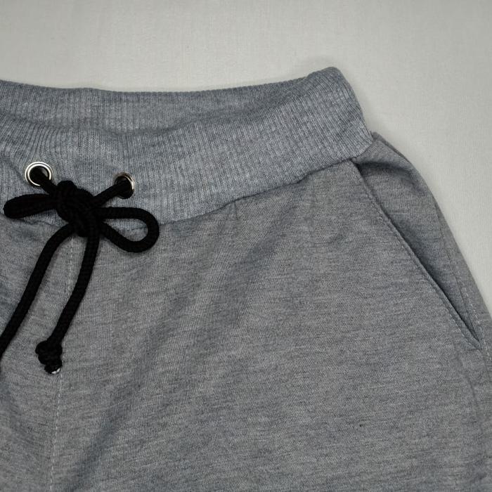 Gambar simple pants - Abu-abu, L dari nafiyaa undefined Tokopedia