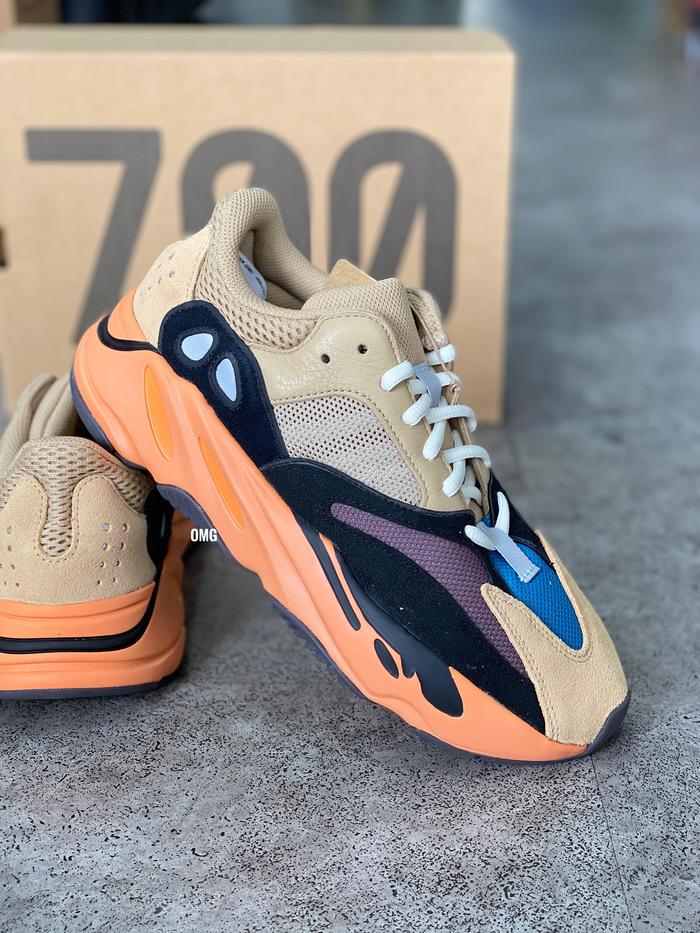 yeezy boost 700 ember