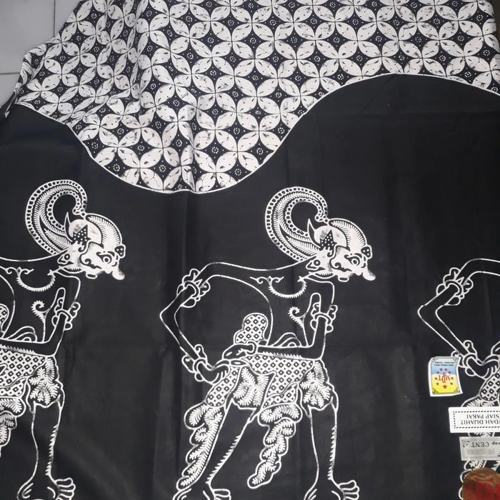 Gambar Kain batik halus wayang monochrome dari Toko Kain Pantes undefined Tokopedia