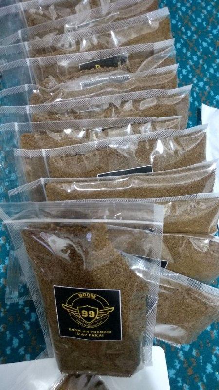 Gambar Boom 99 Premium Boom-an Umpan Mancing Ikan Pelet Boom Pengumpul Ikan - 3Dikirm4Coklat dari Bro JCO undefined Tokopedia