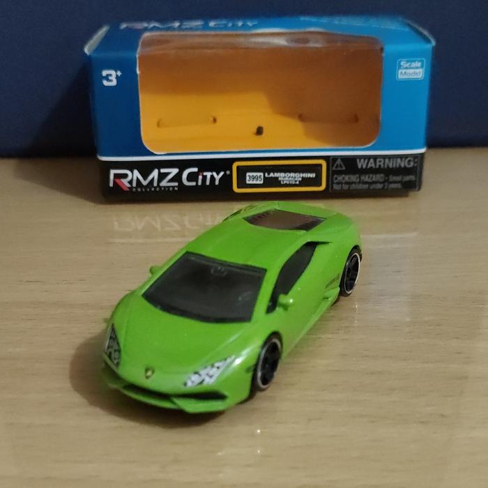 Rmz City Lamborghini Huracan Coupe 5Inch Diecast Model Collectible Series Vehicle with Opening Doors & Pullback Action Yellow