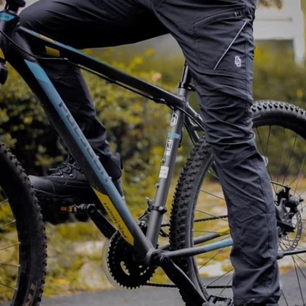 Gambar promo celana outdoor bahan quick dry - Hitam, L dari the quint undefined Tokopedia