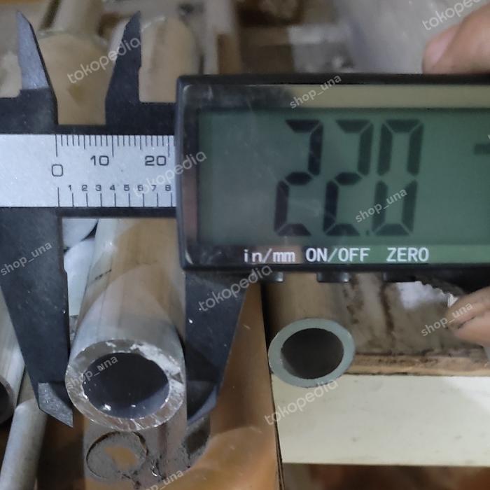 Tube En Titine 300mm De Long - Diamètre Extérieur 22mm, Intérieur 16mm, Épaisseur 3mm