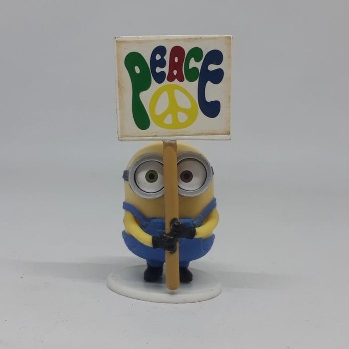 Gambar Despicable Me Minions Movie Minion Surprise Mini Figure thinkway 2 - peace bob dari donmei shoppu undefined Tokopedia