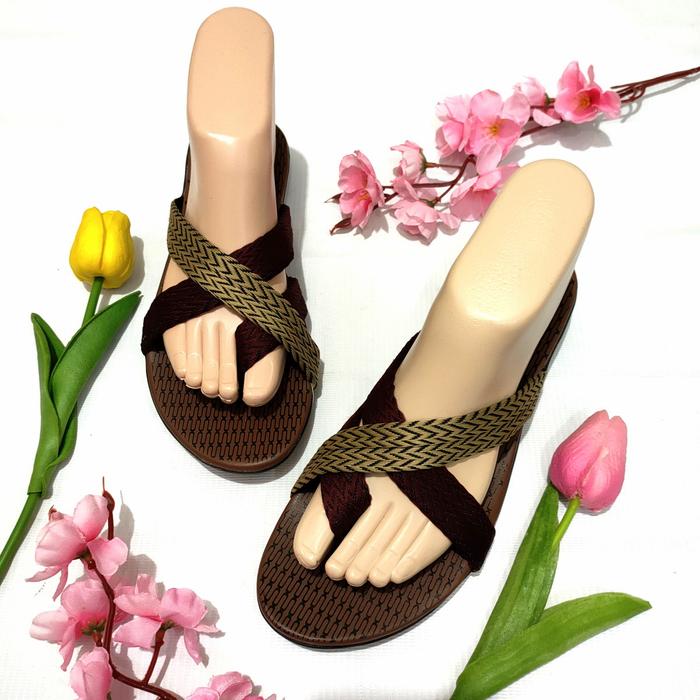 Gambar sandal wanita murah Felonie DJ 01 japit silang WAJIB BACA DESKRIPSI - Maron, 40 dari SOLELASOL undefined Tokopedia