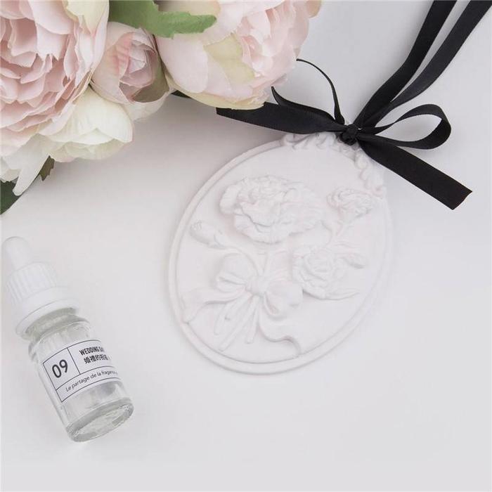 Gambar Gantungan Batu Aromatherapy / Aromaterapi - rose dari Je Lucerna undefined Tokopedia