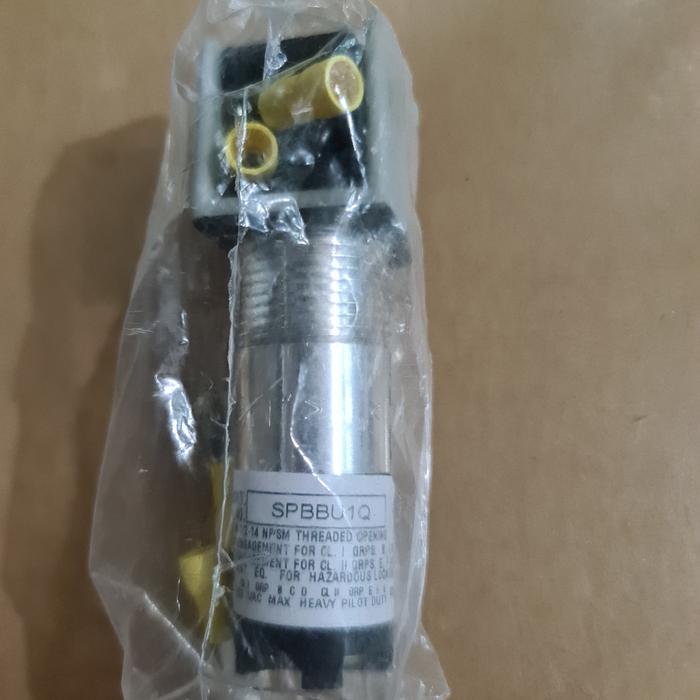 Thermotech TH-302EPM135 - 135°F Explosion-Proof Mounting Thermostat, UL Listed