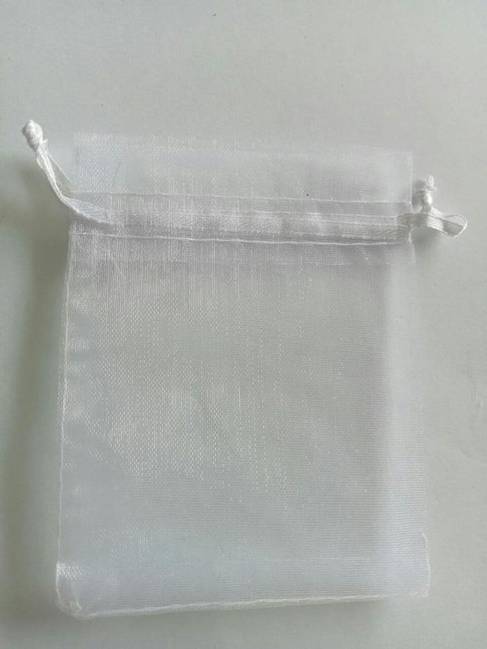 Gambar Tas Kantong Serut Organza 7x9cm Pouch Kain Gift Wrap Cute Packaging - WHITE dari Monte Grosir undefined Tokopedia