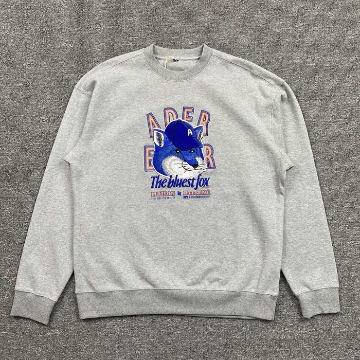 The bluest fox' Sweater 
