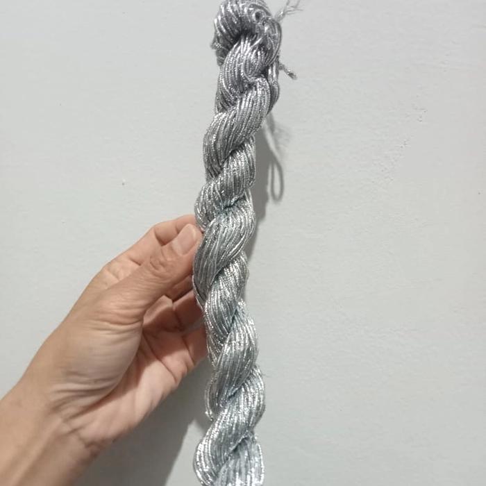Gambar Tali souvenir emas perak per roll ( 36 yard ) - silver dari in's ol shop undefined Tokopedia