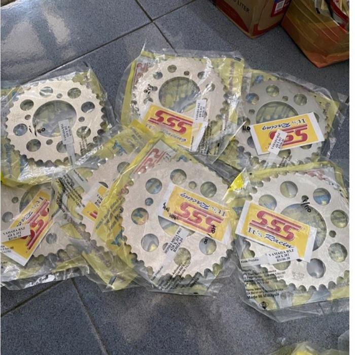 Gambar Gear Gir Belakang SSS TRIPLE S 428 33 34 35 36 37 38 39 40 YAMAHA KING - Putih, 34 dari partspemula undefined Tokopedia