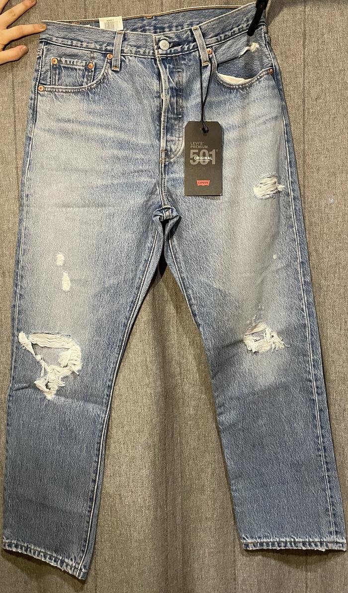 Jual Ripped Jeans Levis 501 Original - Jakarta Barat - bobimt | Tokopedia
