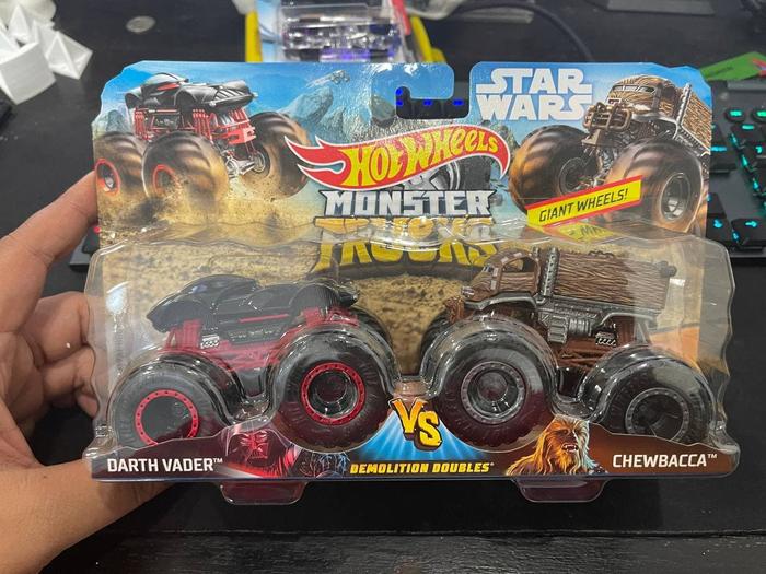 Demolition Doubles Hot Wheels Darth Vader Monster Truck Hot Wheels