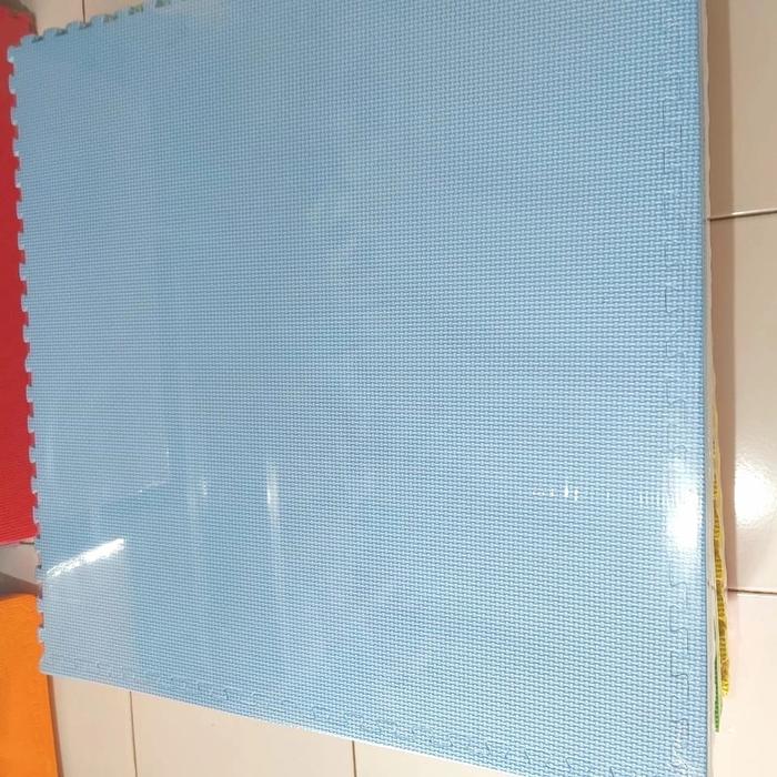 Gambar Matras/Tikar/Karpet/Puzzle alas lantai evamats/ Evamats polos 60x60 - Biru Muda dari Solavide_mainan undefined Tokopedia