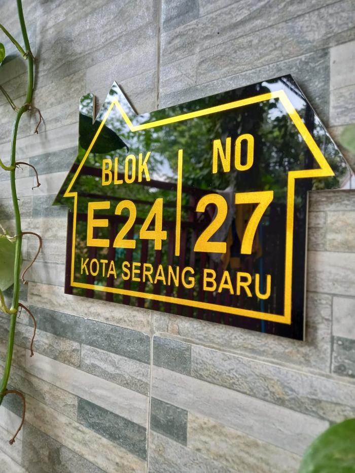 Gambar Papan Nomor rumah akrilik type Home series minimalis modern - hitam text gold, Skup Fisher dari Berkah Akrilik laser cut undefined Tokopedia