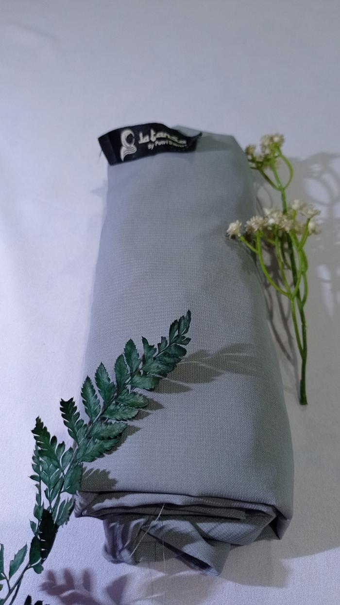 Gambar Jilbab/Hijab kerudung Khimar Pet Jumbo penguin Wolfis Pet Antem Simpel - abu muda dari La Tansa Hijab undefined Tokopedia