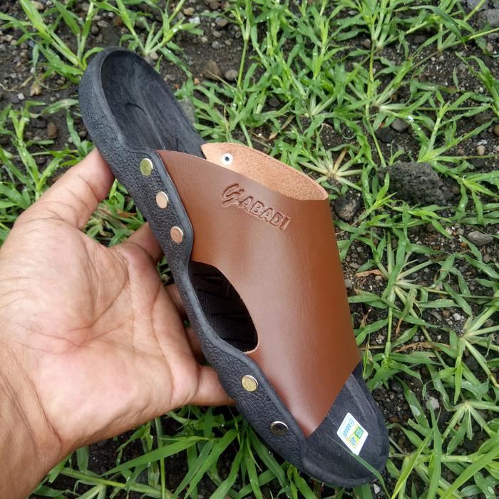Gambar sandal santai pria original lancar jaya abadi 004 moca - moca, 43 dari Lancar jaya abadi 5758 undefined Tokopedia