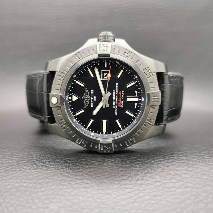 Jual Breitling Avenger BlackBird Titanium 48 mm - Jakarta Selatan -  thewatchstock | Tokopedia