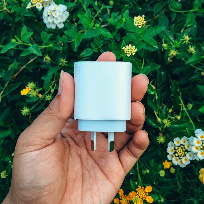 Gambar Adaptor charger fast charging 18w 20w iPhone 12 13 Pro Max original - 20W AUSI dari Winning Phone undefined Tokopedia