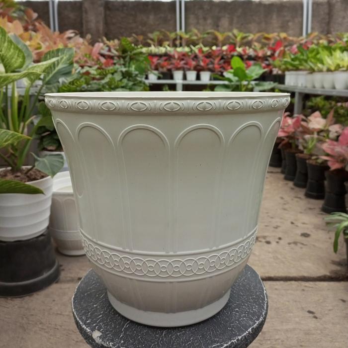 Gambar Pot Roma 35cm Putih/Coklat - Putih dari Laura Nursery undefined Tokopedia