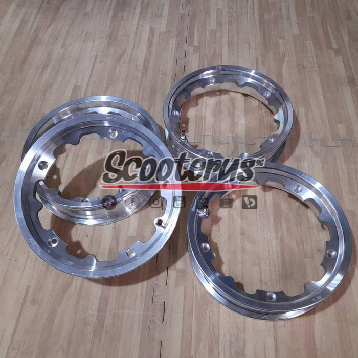 Gambar Velg Tubeless Vespa Original Scarlet Ring 10 size 2.50 - Crome/Polish dari Scooterus96 undefined Tokopedia