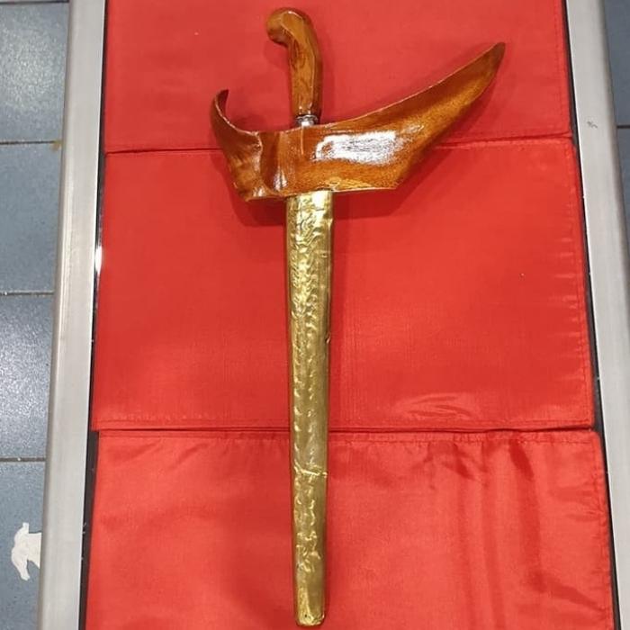 Gambar Aksesoris baju adat jawa dewasa // Aksesoris adat jawa - KERIS, All Size dari FAUZAN GHIFFARY SHOP undefined Tokopedia