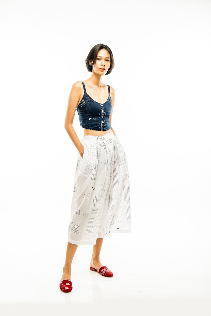 Gambar Celana 2 Kancing Ombak Laut Midi - Putih dari Sejauh Mata Memandang undefined Tokopedia