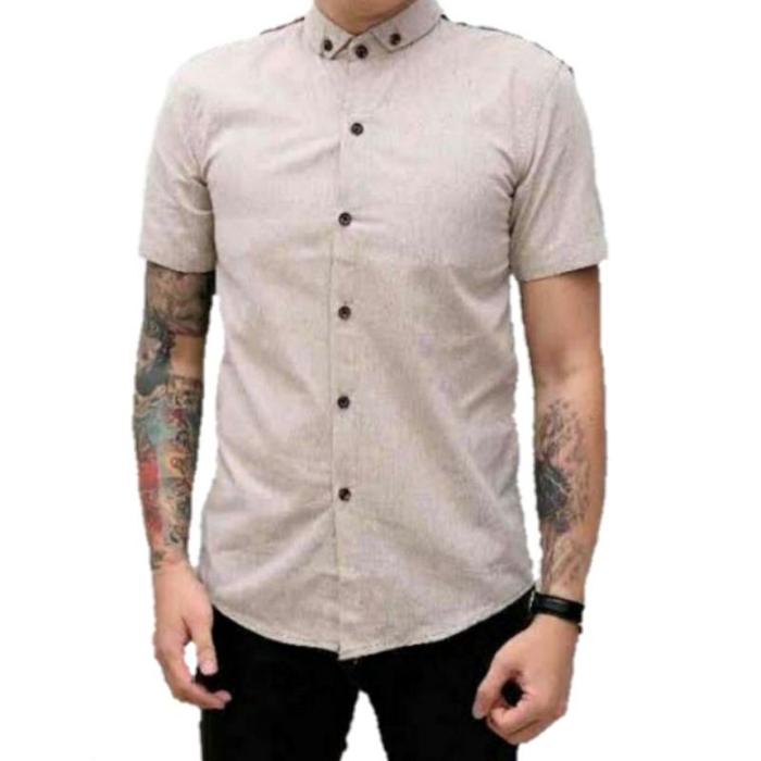 Gambar Kemeja Polos Pria Lengan Pendek Hitam Putih Marun Navy - Cokelat, XL dari putratribarry undefined Tokopedia