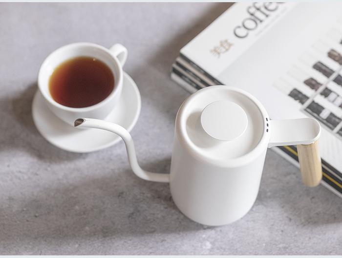 Gambar Timemore fish YOUTH 700ml coffee drip kettle wood handle - Putih dari Maharaja Coffee undefined Tokopedia