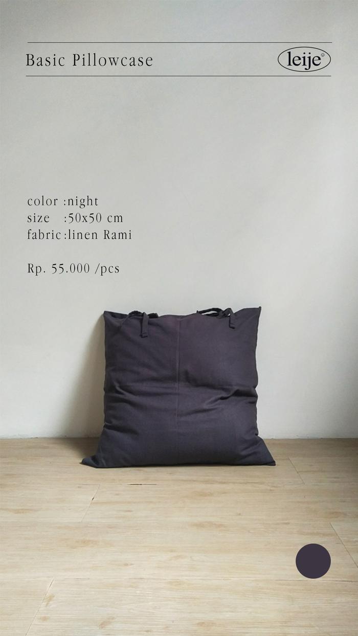 Gambar Leije Basic Pillowcase 50x50 - Night dari leije undefined Tokopedia