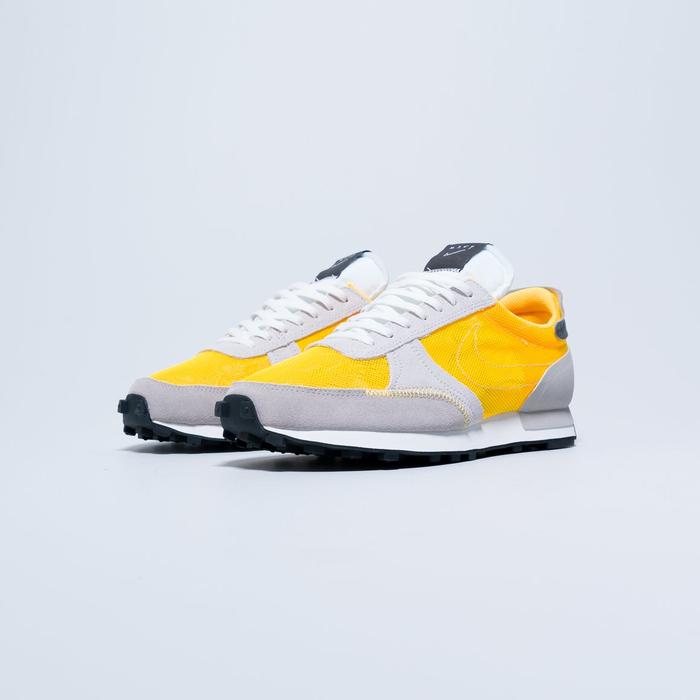 NIKE DAYBREAK TYPE LASER ORANGE/COLLEGE GREY-SUMMIT WHITE