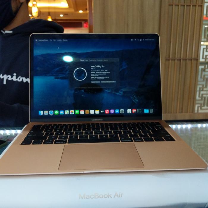 130）WinもMacBook Air 13インチ 2018/i5/16/256 （アップル 2018 