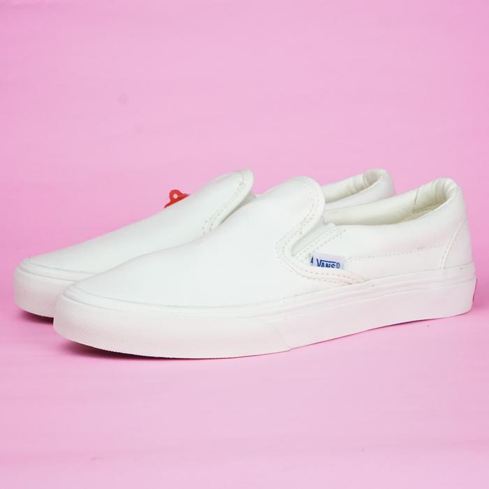 Jual Vans Slip-On Canvas Classic White Kota Bekasi Styleshoes
