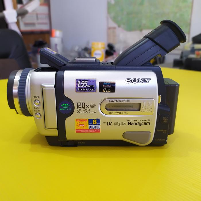 SONY ソニー MINI DV DCR-TRV30 4.2-42 ビデオカメラ Mini DV ソニー