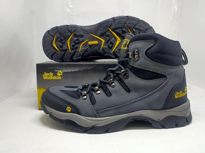 Gambar Sepatu Hiking Pria Wanita Sepatu Gunung JACK WOLFSKIN Terbaru Outdoor - Abu-abu, 39 dari Familysport93 undefined Tokopedia