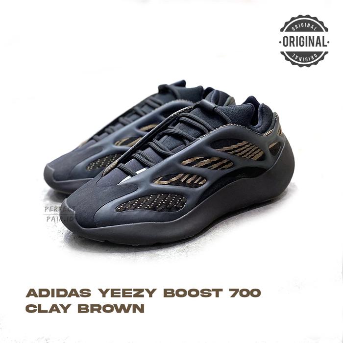 Jual Adidas Yeezy Boost 700 V3 Clay Brown 100% Original BNIB - 44 - Kota  Administrasi Jakarta Barat - Perfectpair | Tokopedia